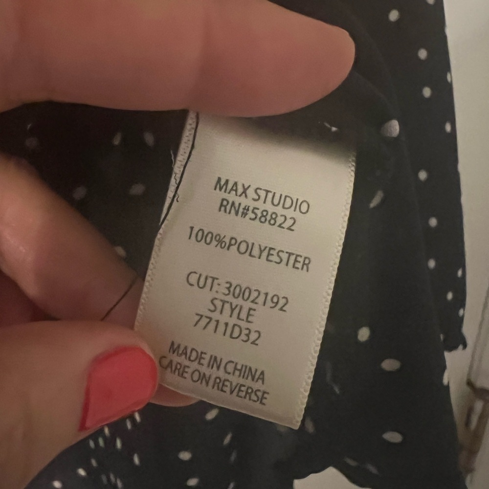 Max Studio Black Polka Dot Women's Top size M (i130) - Picture 5 of 12
